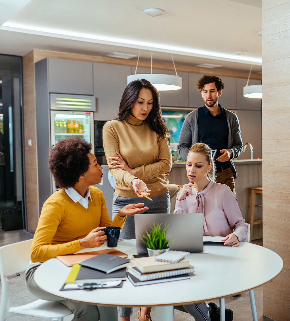 5 Reasons To Hire Software Company Near Me For Your Next Project