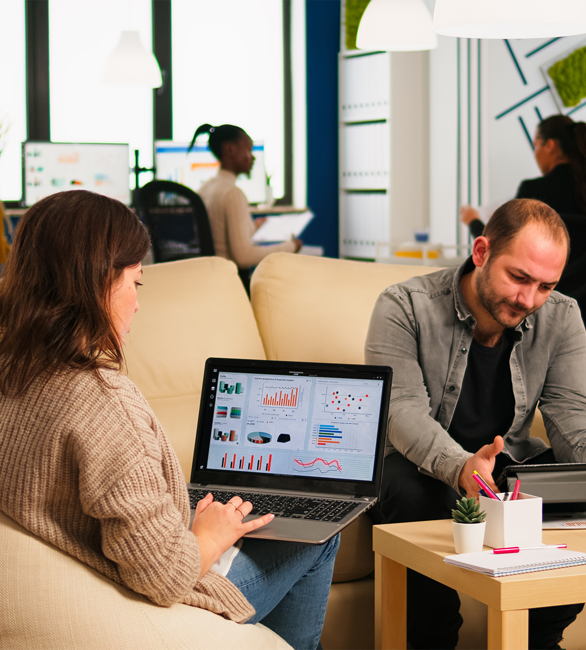 Why Businesses Prefer Working With Software Company Near Me?