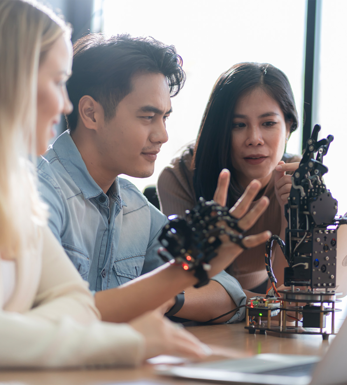 Maximizing ROI With AI Development From A Software Company Near Me