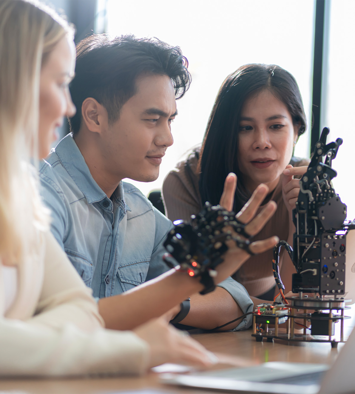 Trends in AI Hardware Accelerating Development